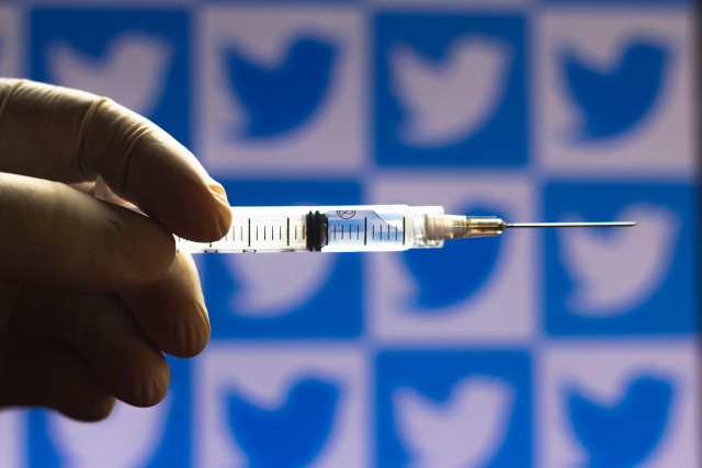 WATCH: Inventor Of mRNA Vaccine Banned From Twitter For Exposing Risks Of COVID-19 Vaccines