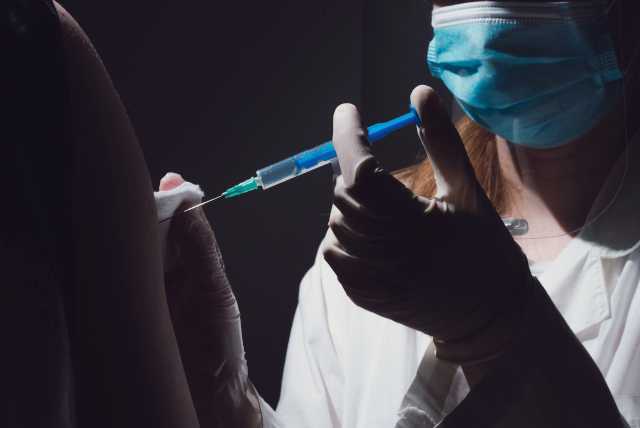 CDC And The FDA Data Signaling Vaccine Catastrophe