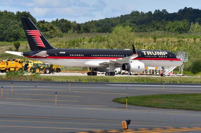 BREAKING: President Donald Trump’s Plane Makes Emergency Landing