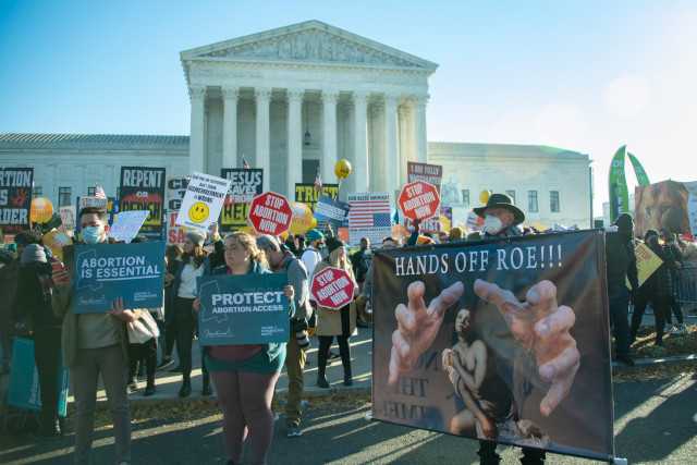 Breaking: Chief Justice Roberts Goes Nuclear… Activates Police Force